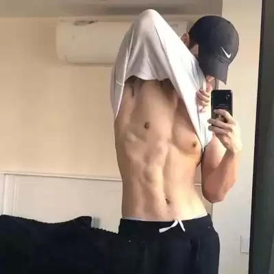 唐依童